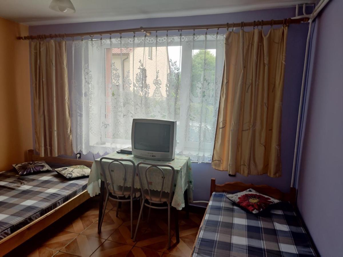 ホテル Przy Winogronie Uherce Mineralne 部屋 写真