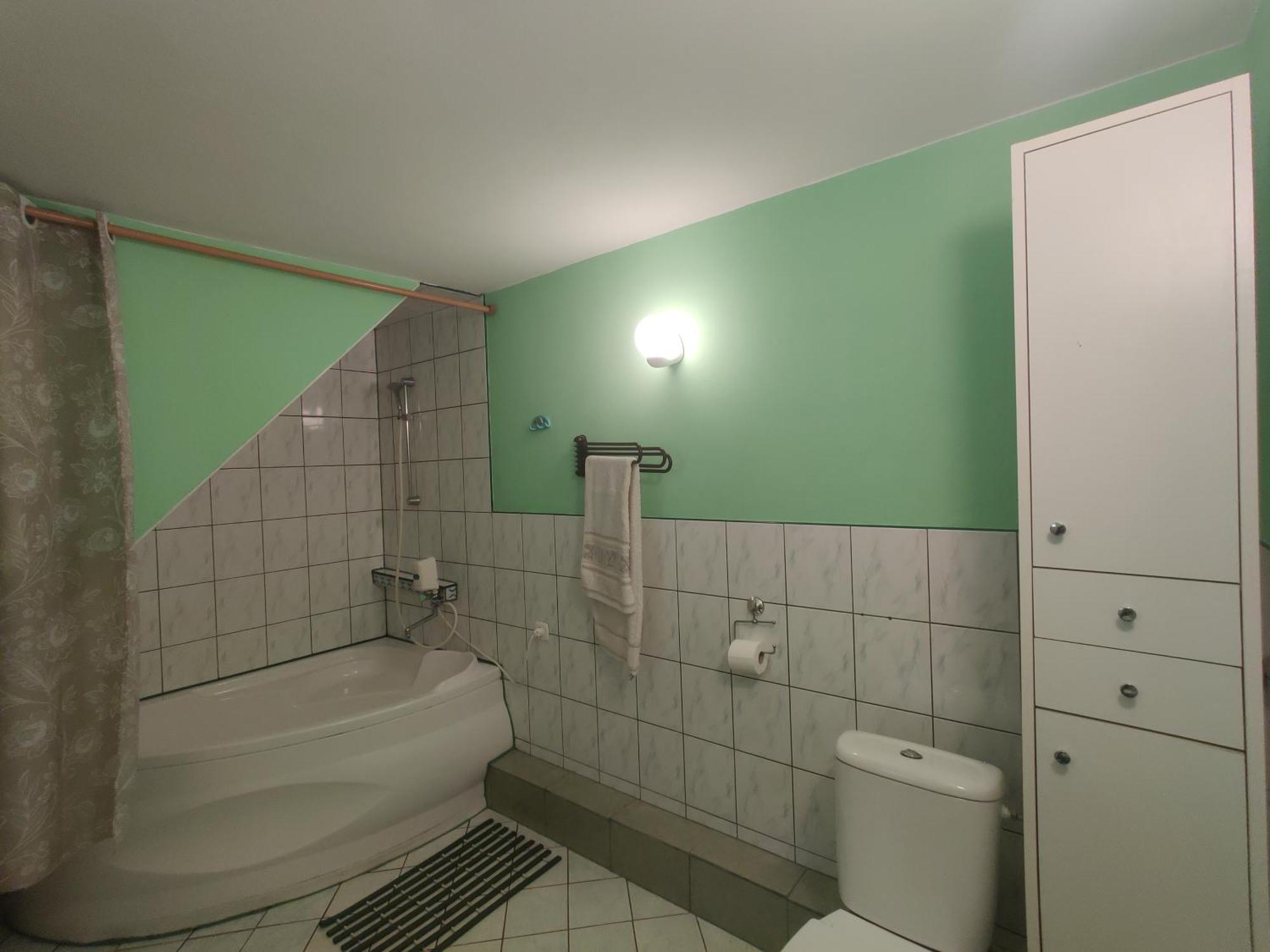 ホテル Przy Winogronie Uherce Mineralne 部屋 写真